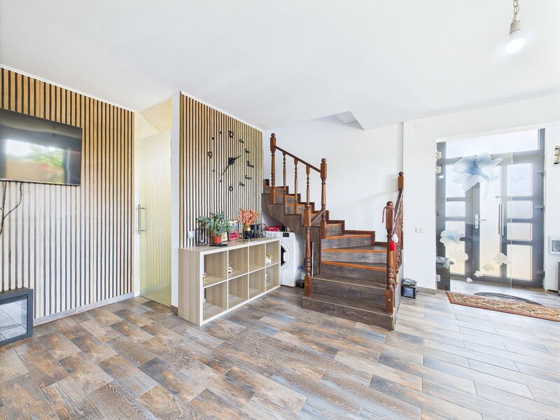 Crevedia, 4 camere, casa de vanzare,